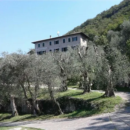 Bed & Breakfast Candoras