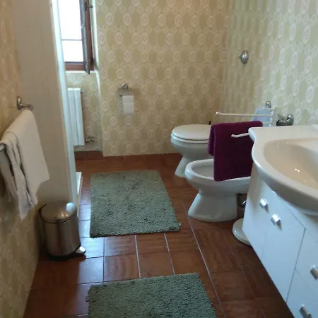 Bed & Breakfast Candoras *